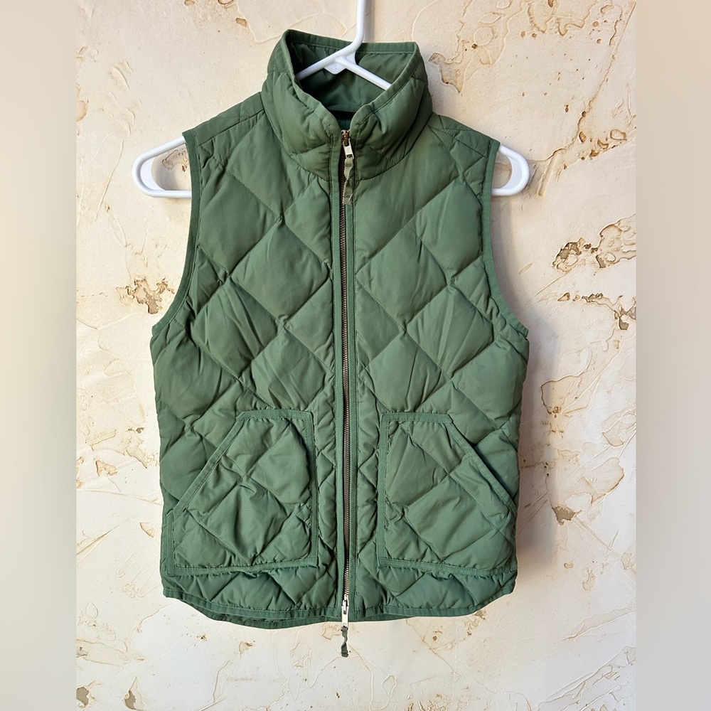 J.Crew Quilted Down Vest XXS Olive Green Layering Spring For Cool Nights